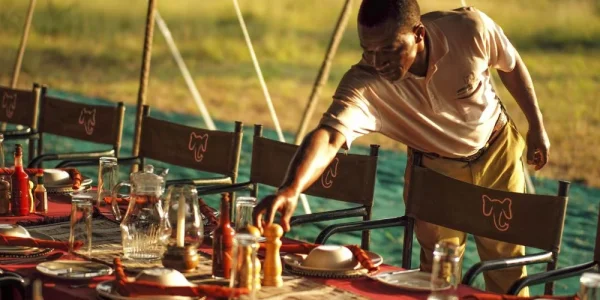 Serengeti North Wilderness Dining Setup