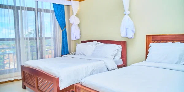 Twin Bed Peak Hotel-Karatu